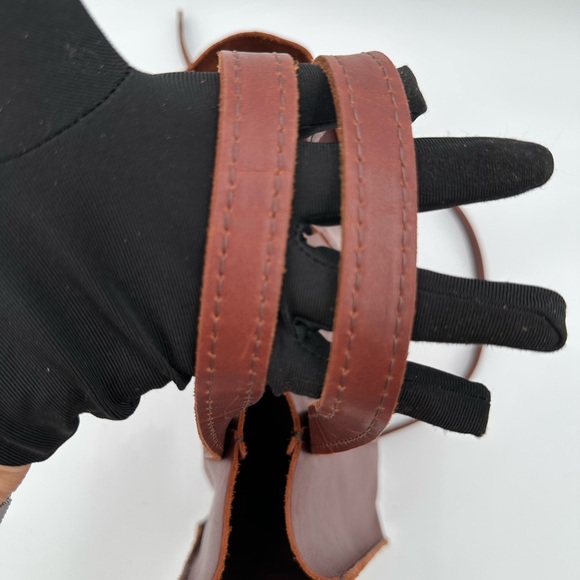 Portland Leather Goods Lola Crossbody Tote in Cognac. - Picture 5 of 11